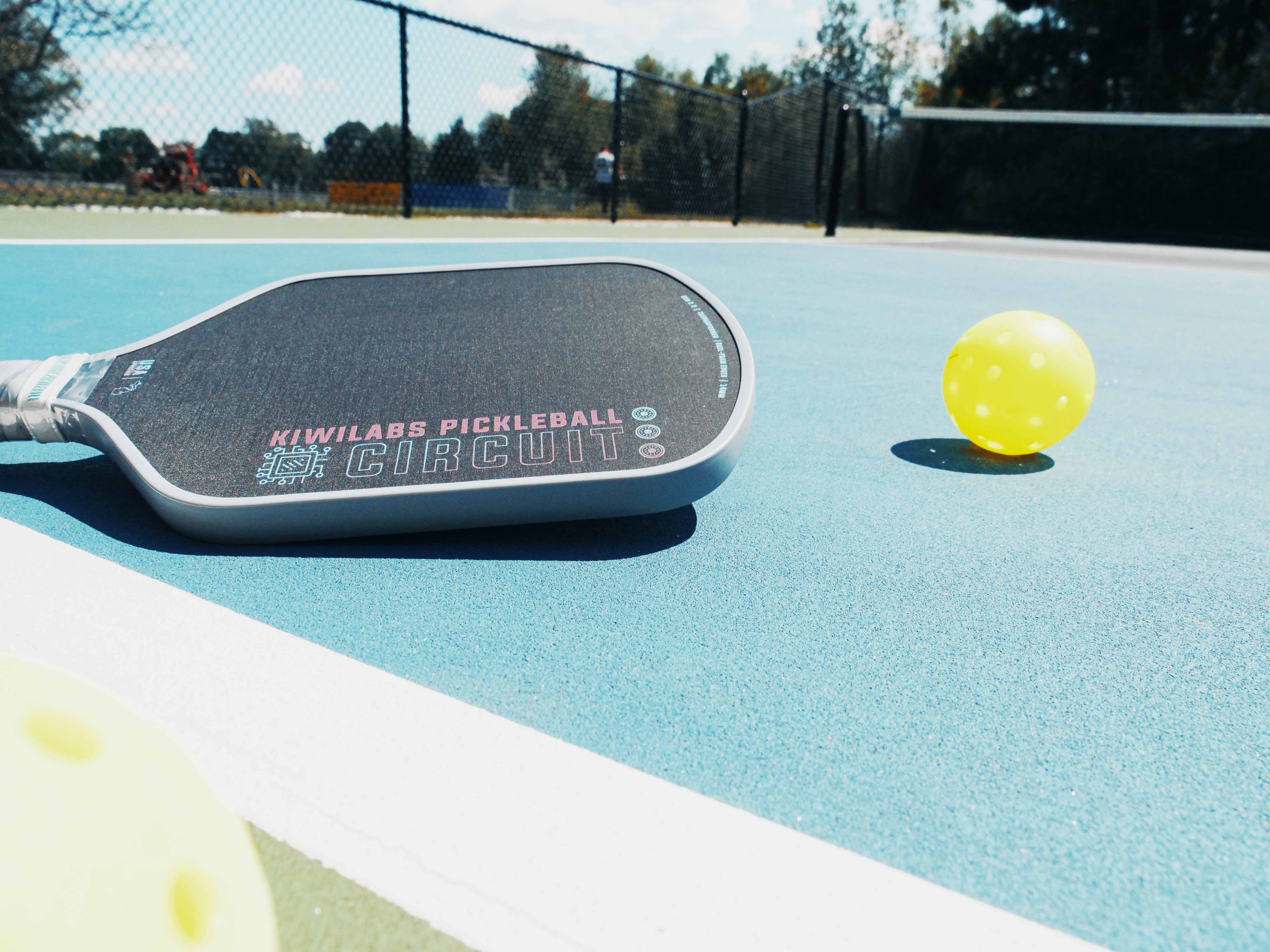 KiwiLabs Premium  Carbon Fiber Pickleball Paddles